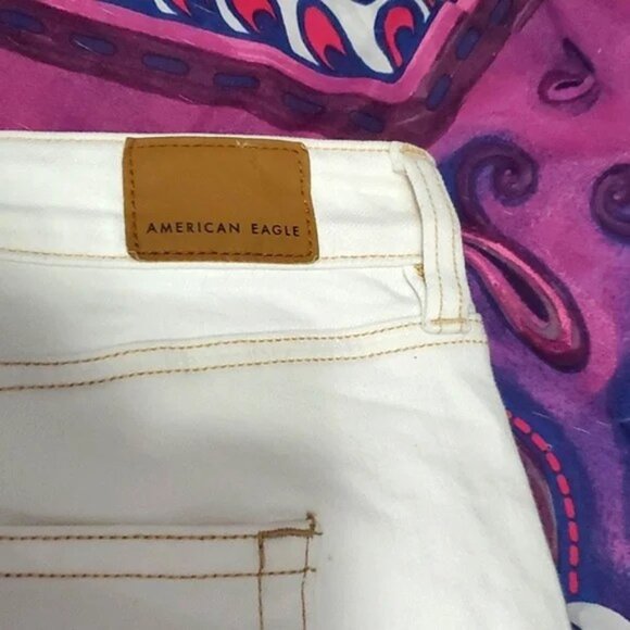 HOST PICK NWOT American Eagle Trendy Boho Chic Off White Wide Leg Cropped Jeans - Picture 10 of 15